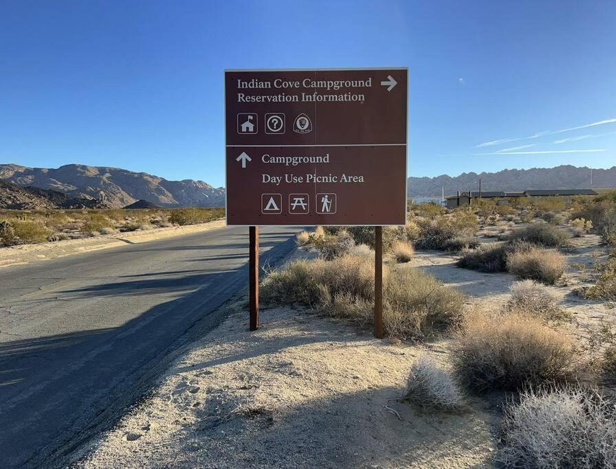 Joshua Tree National Park - Cozy Palms Getaway Lejlighed Twentynine Palms Eksteriør billede
