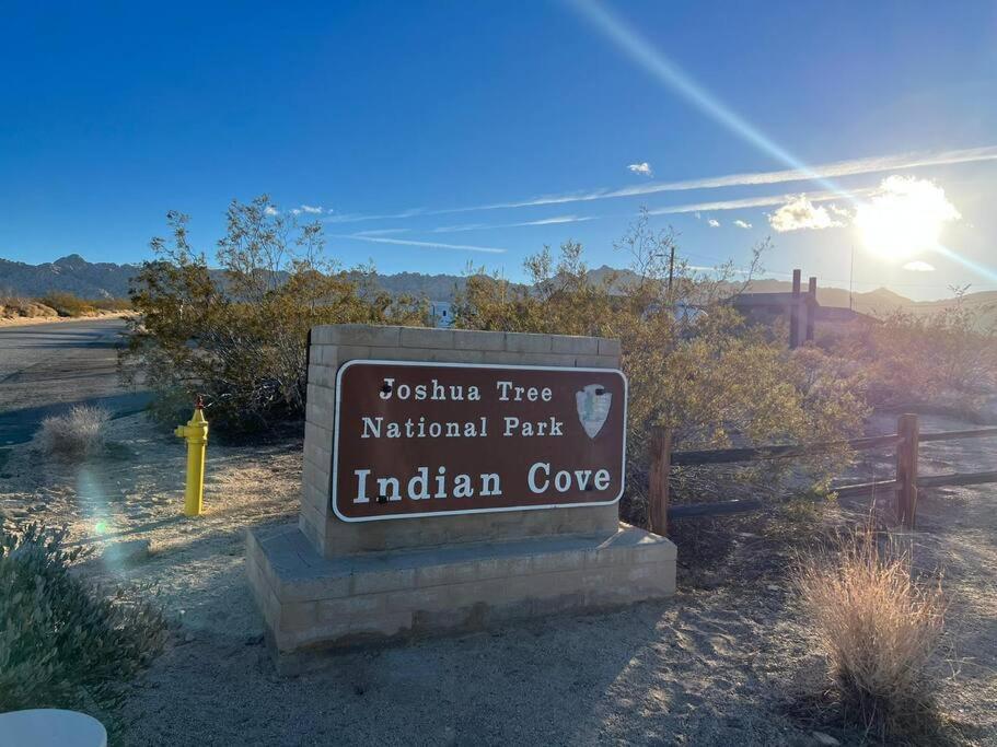 Joshua Tree National Park - Cozy Palms Getaway Lejlighed Twentynine Palms Eksteriør billede